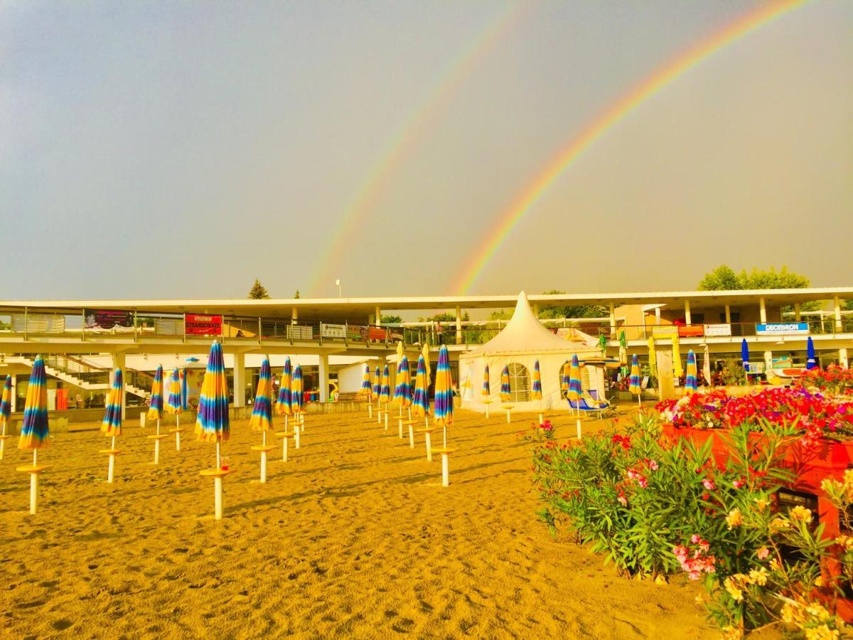 Apollo Inn Velence Zewnętrze zdjęcie