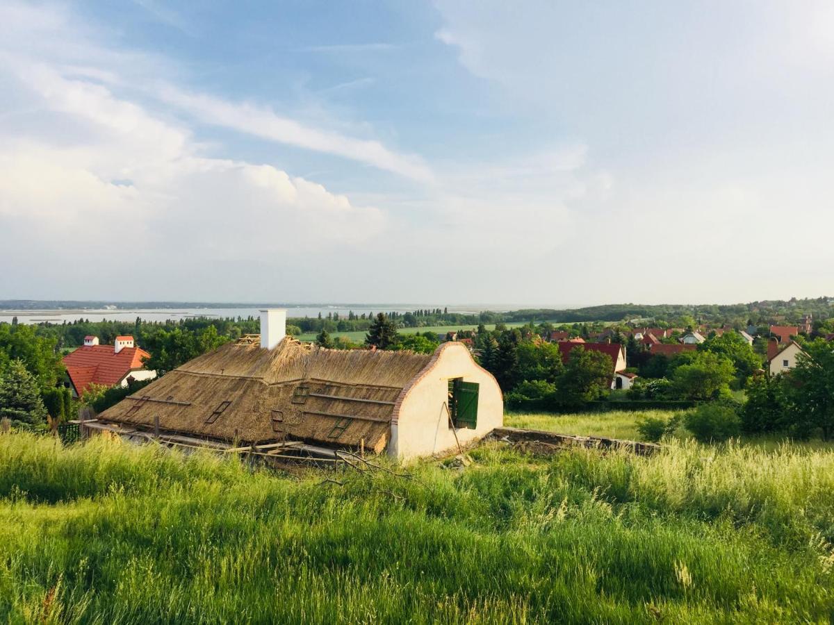 Apollo Inn Velence Zewnętrze zdjęcie